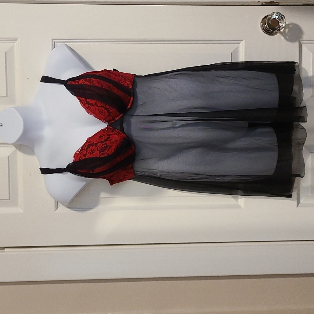 Cacique, black and red lingerie/teddy, with lace. Size 18/20